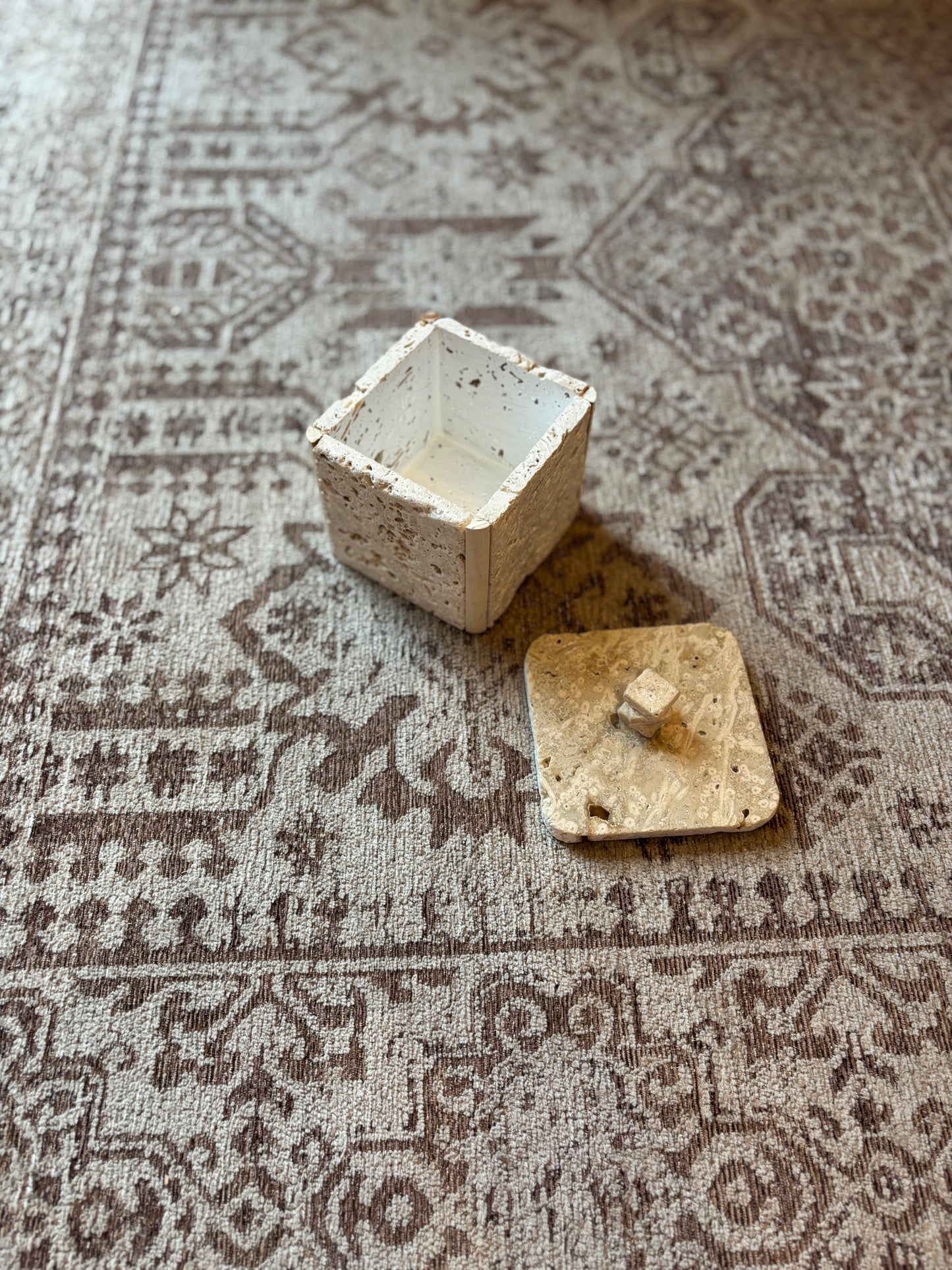 Boîte en travertin (petit)