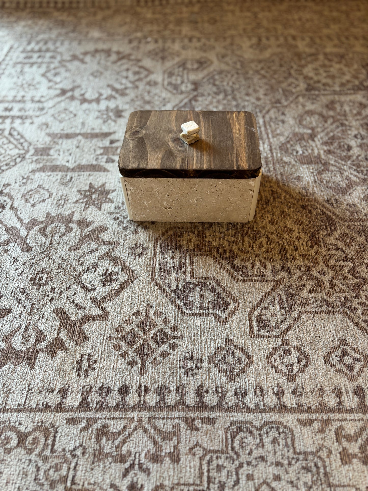 Boîte en travertin (intermédiaire)