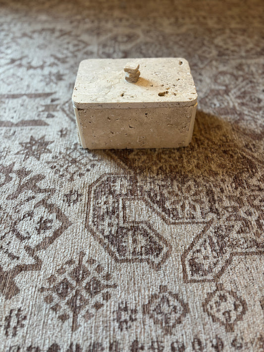 Boîte en travertin (intermédiaire)